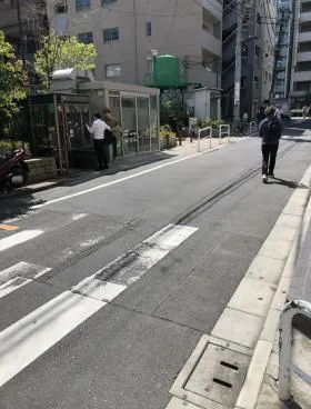 秋本ビルの外観