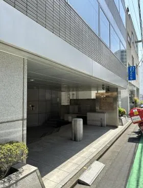 アオヤギビルの外観