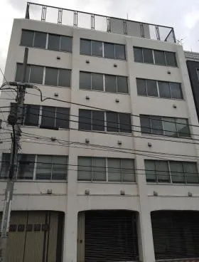 中外医学社ビルの外観