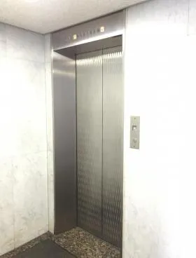和光ビルの外観