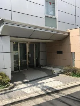ヤマキ電気本社ビルの外観