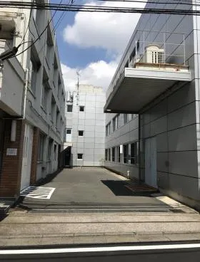 ヤマキ電気本社ビルの外観
