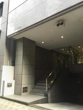 KSビルの外観