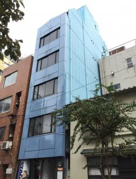 高峰ビルの外観