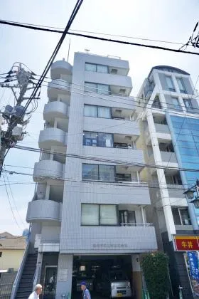 MIビルの外観
