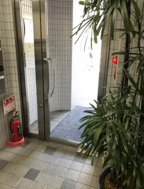 MIビルの外観