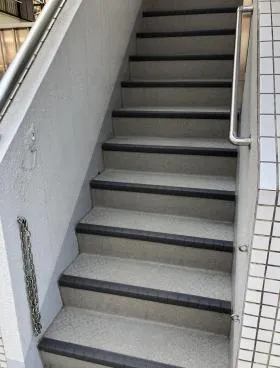 MIビルの外観