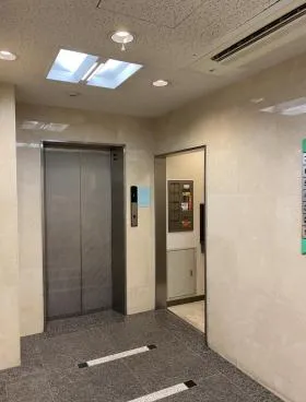 神田駅前SKビルの外観