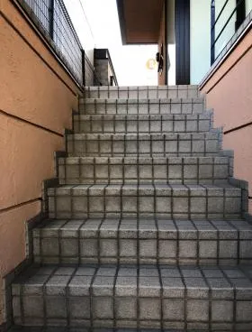 ティスモ原宿の外観