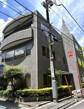 ノヴレスMビルの外観