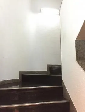 新宿オミビルの外観