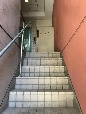 麻布十番クラウンビルの外観