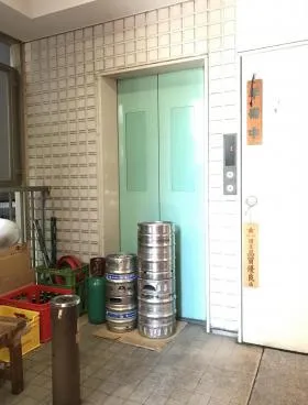 麻布十番クラウンビルの外観