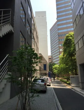 近鉄霞が関ビルの外観