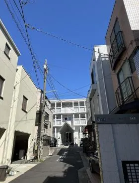 国見ビルの外観