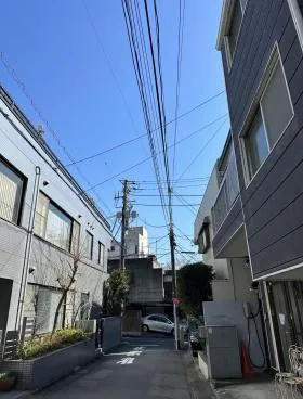 国見ビルの外観