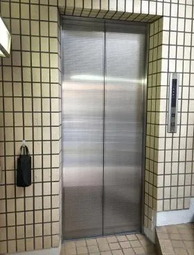 豊田ビルの外観