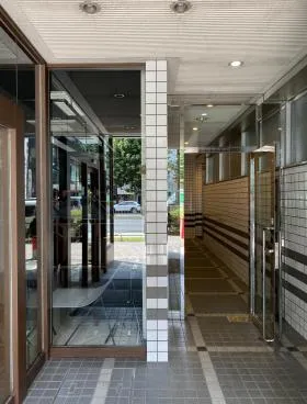 青山小林ビルの外観