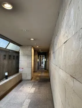 HOLON池尻ビルの外観