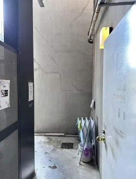 HOLON池尻ビルの外観