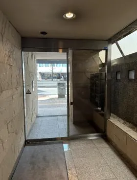 HOLON池尻ビルの外観