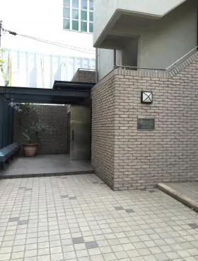エミナンス高輪ビルの外観
