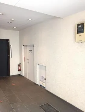 ウィンド新富ビルの外観