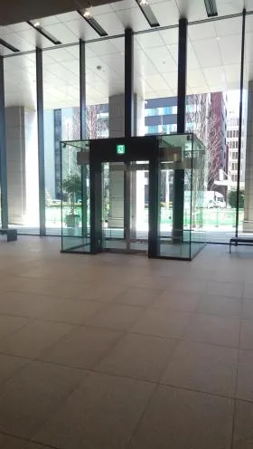 日鐵日本橋ビルの外観