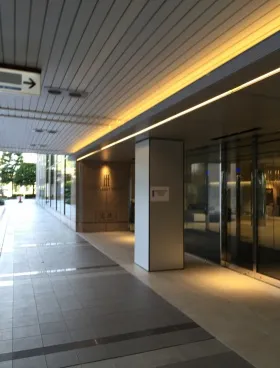 東京フロントテラスの外観