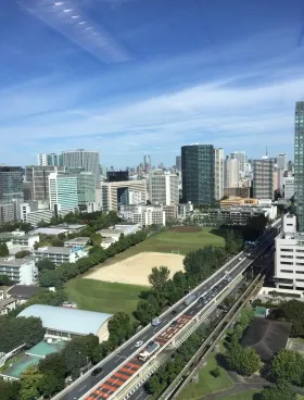 東京フロントテラスの外観