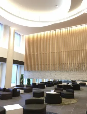 東京フロントテラスの外観