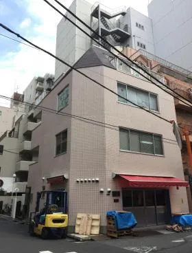 エス・ユービルの外観