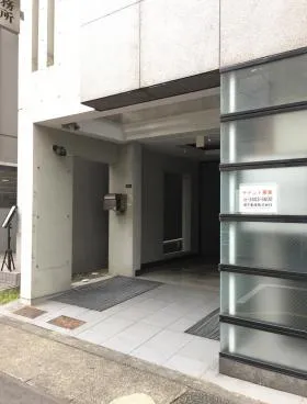 神宮前中澤ビルの外観