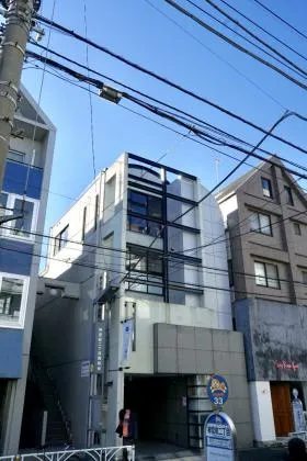 神宮前中澤ビルの外観
