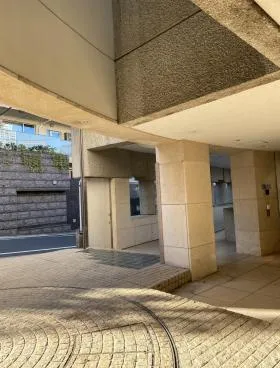 アンフィニ赤坂ビルの外観