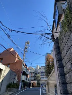 アンフィニ赤坂ビルの外観