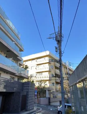 アンフィニ赤坂ビルの外観