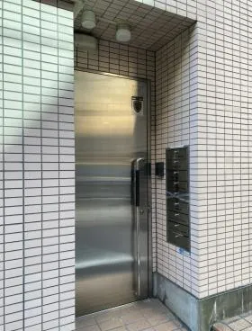 ヒューリック飯田橋ビルの外観