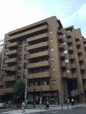 ロイヤル1番町の外観
