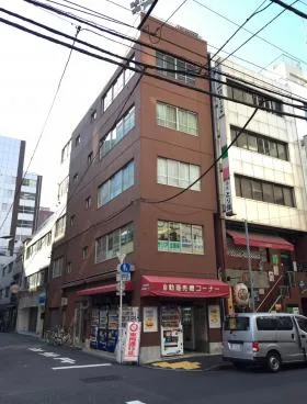 三崎信愛ビルの外観