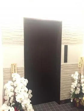 KDSビルの外観