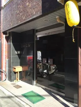 影山ビルの外観