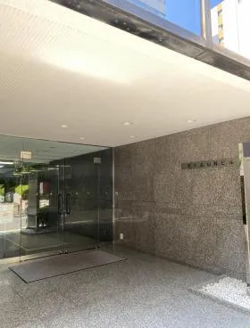 市ヶ谷UNビルの外観