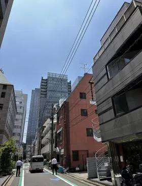 芝ビルの外観