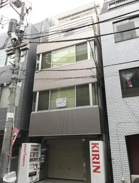 YOKOOビルの外観