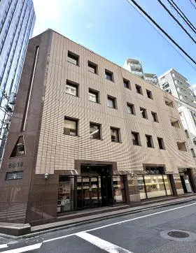 能楽書林ビルの外観