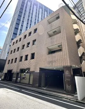 能楽書林ビルの外観