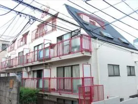 ドム南青山ビルの外観