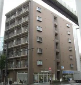 ラシーヌ新町ビルの外観