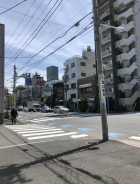 梅船ビルの外観